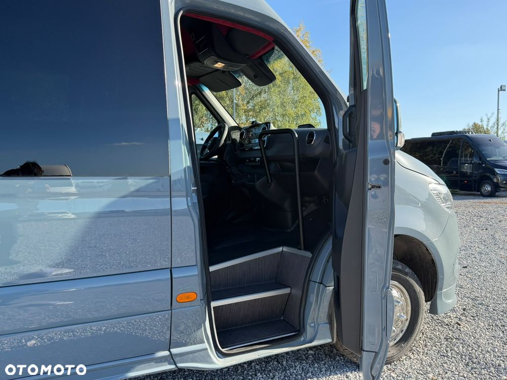 Mercedes-Benz Sprinter 519 - 16