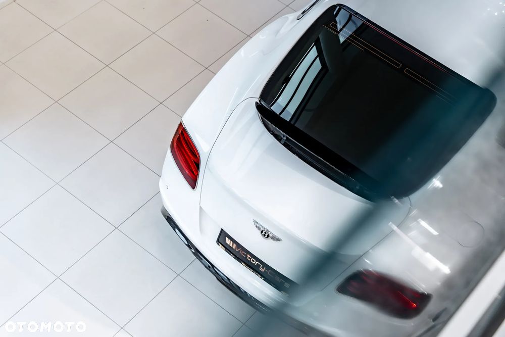 Bentley Continental GT - 12