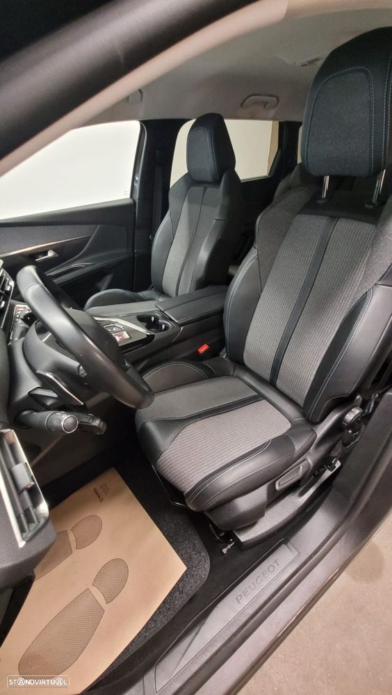 Peugeot 5008 1.2 PureTech Allure Pack EAT8 - 9