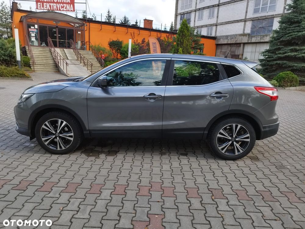 Nissan Qashqai 1.2 DIG-T N-Connecta EU6 - 9
