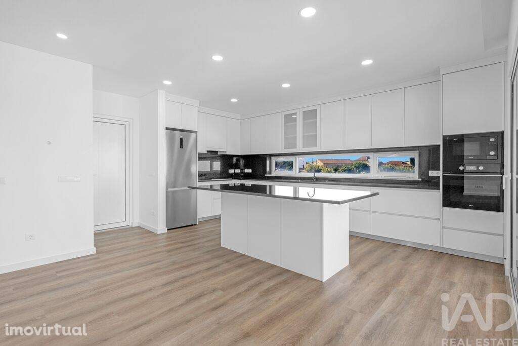 Casa / Villa T3 em Lourinhã e Atalaia de 353,00 m2 - Grande imagem: 5/29