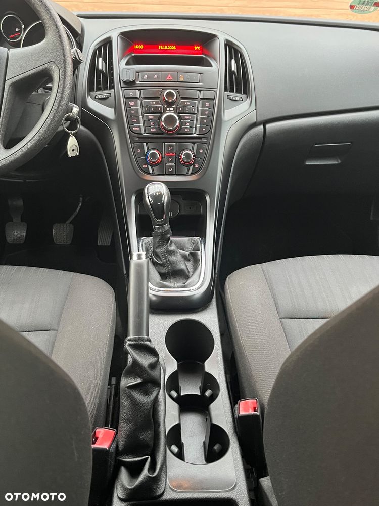 Opel Astra 1.4 - 12