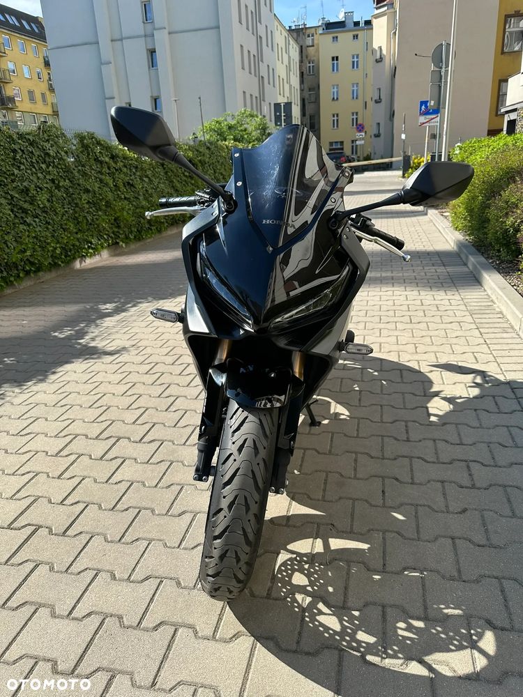 Honda CBR - 9