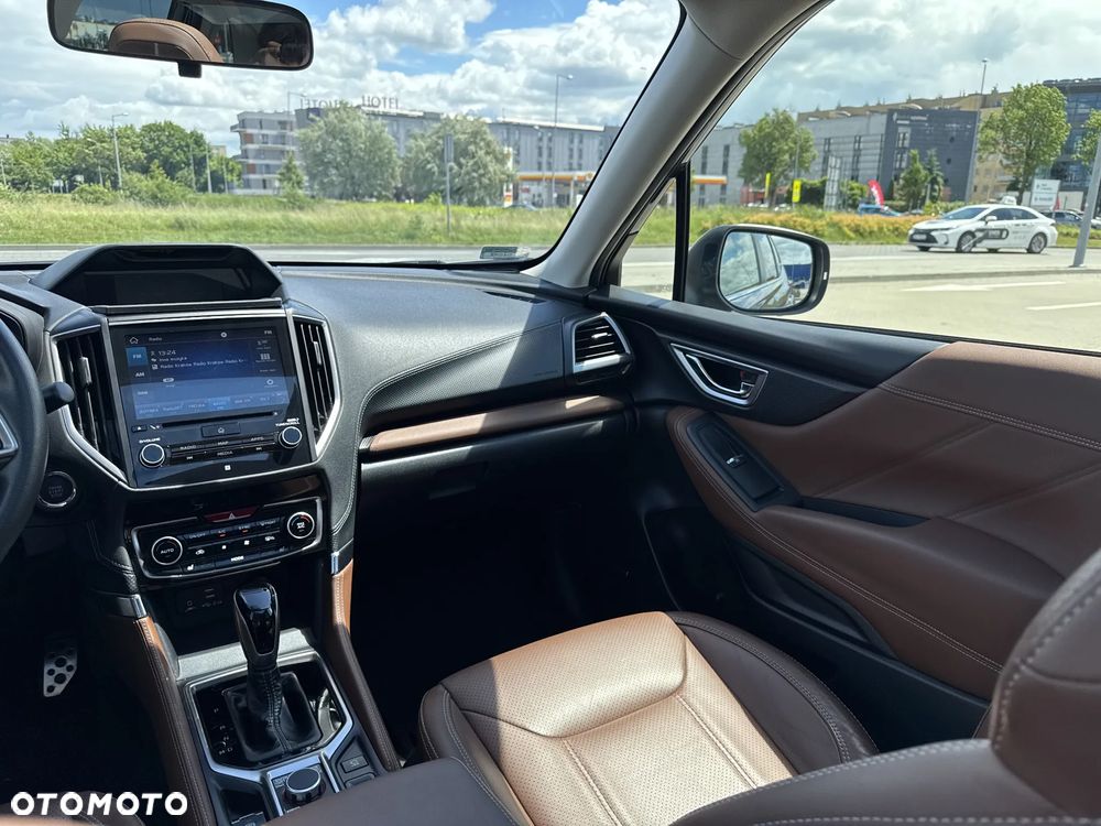Subaru Forester 2.0i-L Platinum (EyeSight) Lineartronic - 13
