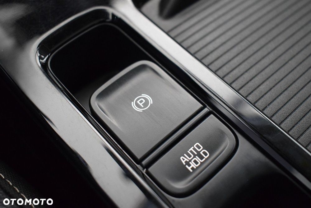Kia Ceed - 22