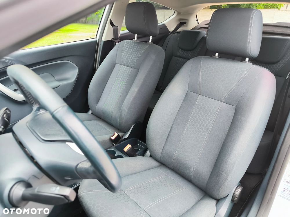 Ford Fiesta 1.4 Titanium EU5 - 10