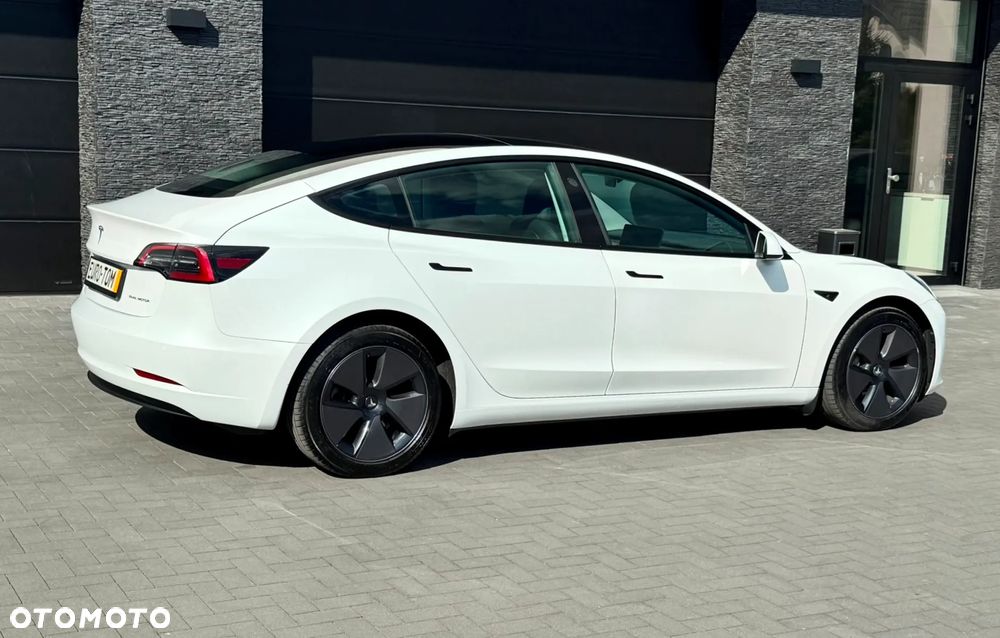 Tesla Model 3 Langstreckenbatterie Allradantrieb Dual Motor - 7