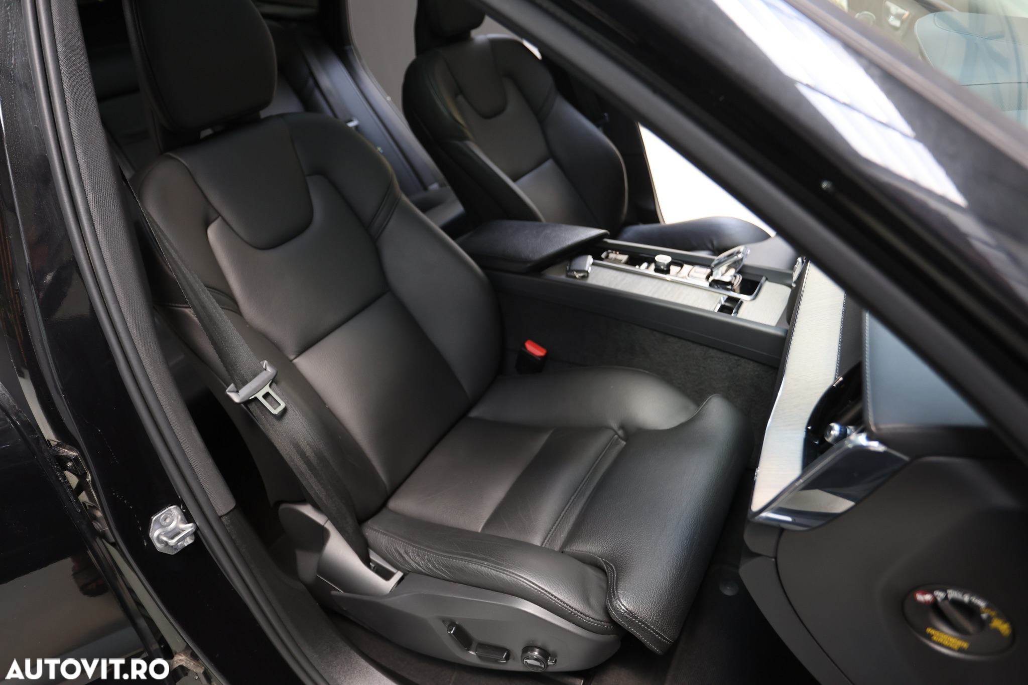 Volvo XC 60 Recharge T6 Twin Engine eAWD Inscription Expression - 23