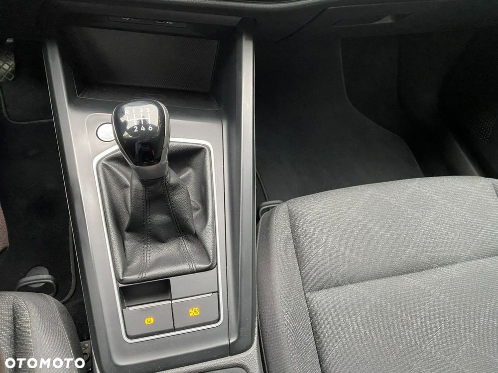 Volkswagen Golf 1.5 TSI Life - 28