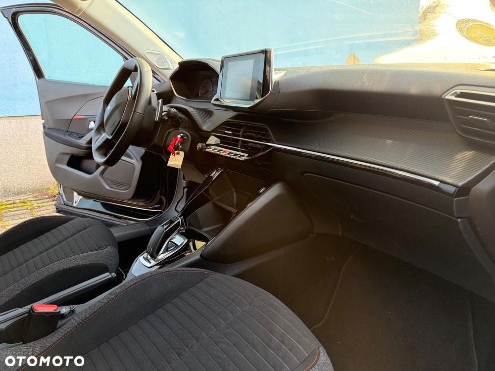 Peugeot 2008 - 24