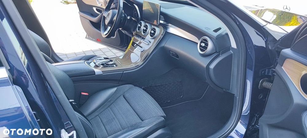 Mercedes-Benz Klasa C 220 (BlueTEC) d 7G-TRONIC Exclusive - 29