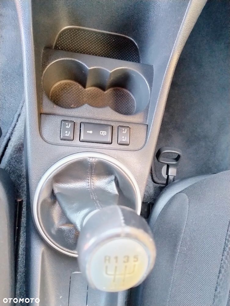 Skoda Fabia 1.6 16V Comfort - 11