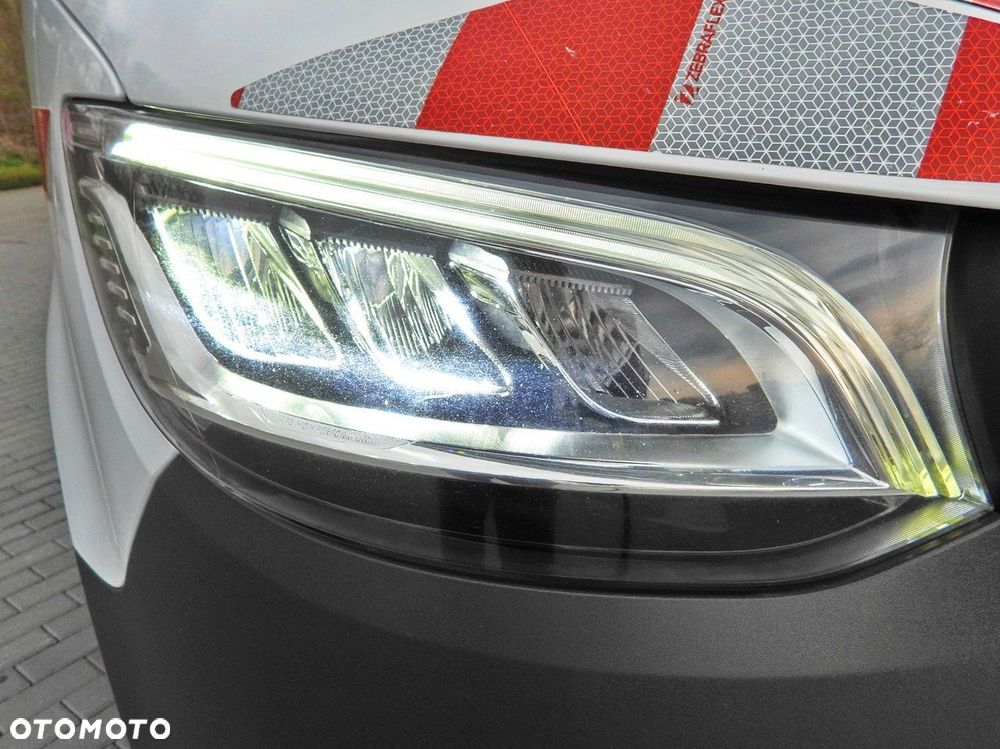 Mercedes-Benz SPRINTER 316 BRYGADÓWKA  6 MIEJSC TEMPOMAT NAWIGACJA LEDY AUTOMAT  KLIMATYZACJA  160KM - 20