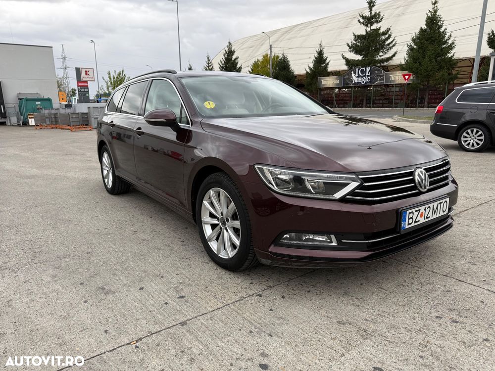 Volkswagen Passat - 1
