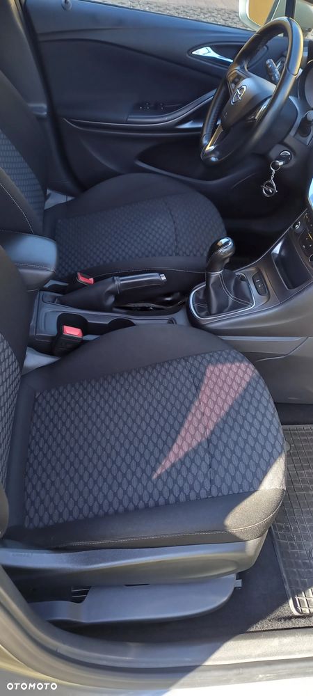 Opel Astra 1.4 T Enjoy - 15