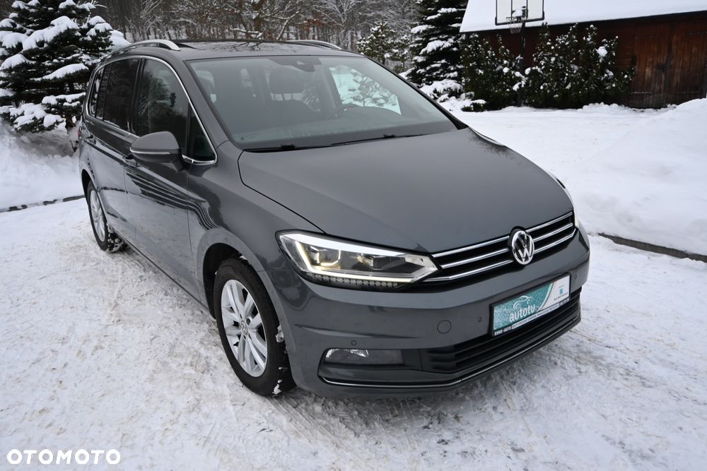 Volkswagen Touran 2.0 TDI SCR Highline - 10