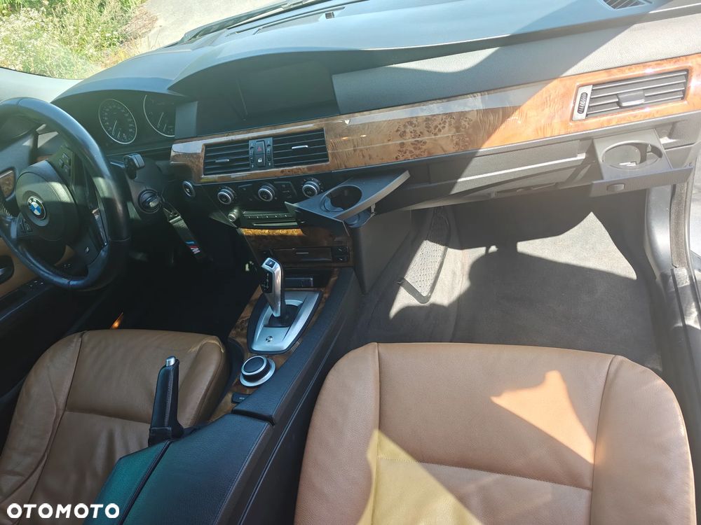 BMW Seria 5 - 33