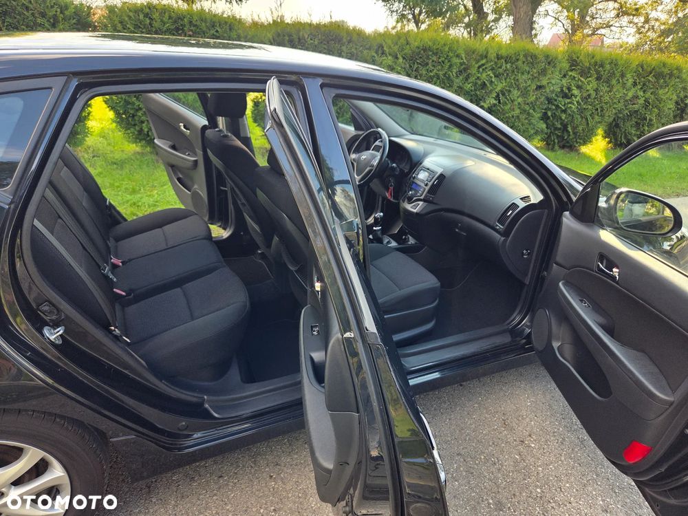 Hyundai i30 1.6 CRDI EDITION 30 - 24
