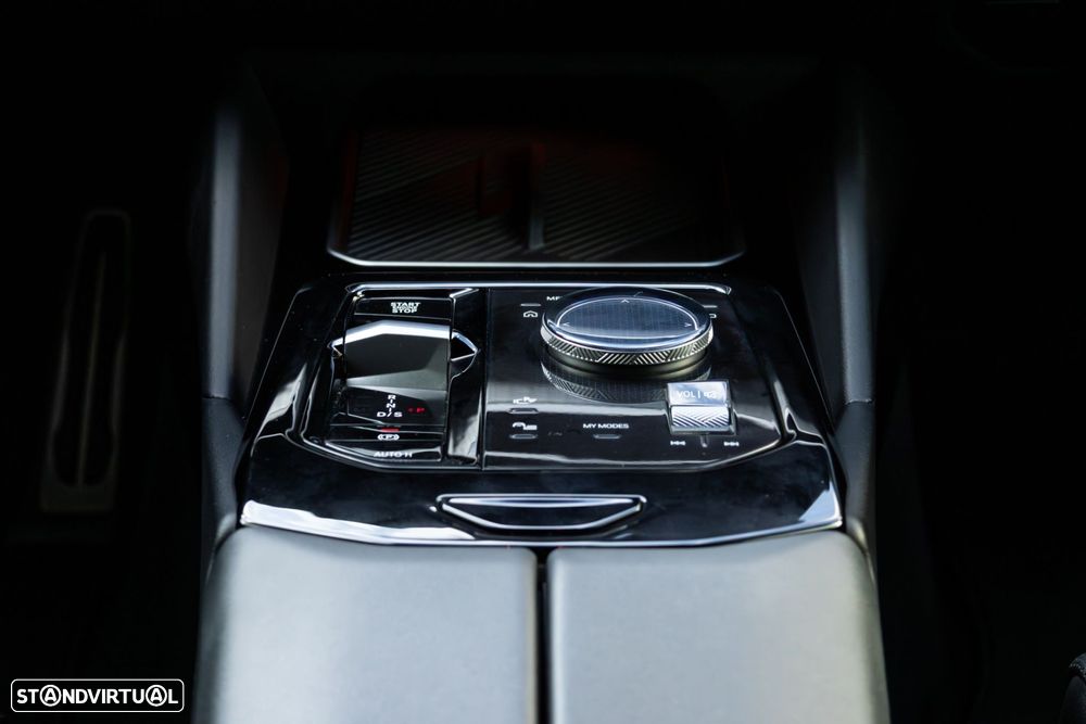 BMW 520 d Pack Desportivo M - 23