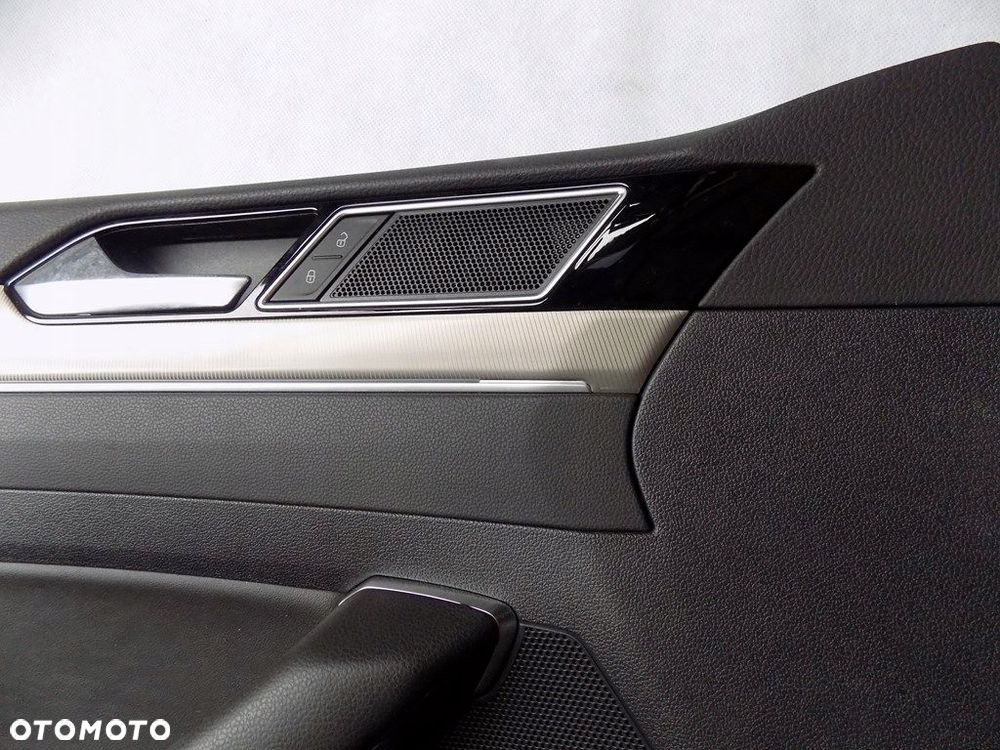 dw arteon kompletne tapicerki drzwi skóra led - 2