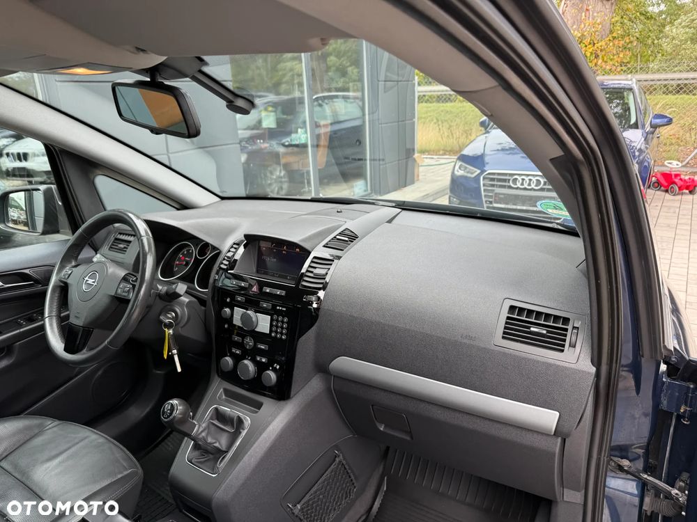 Opel Zafira 1.8 - 23