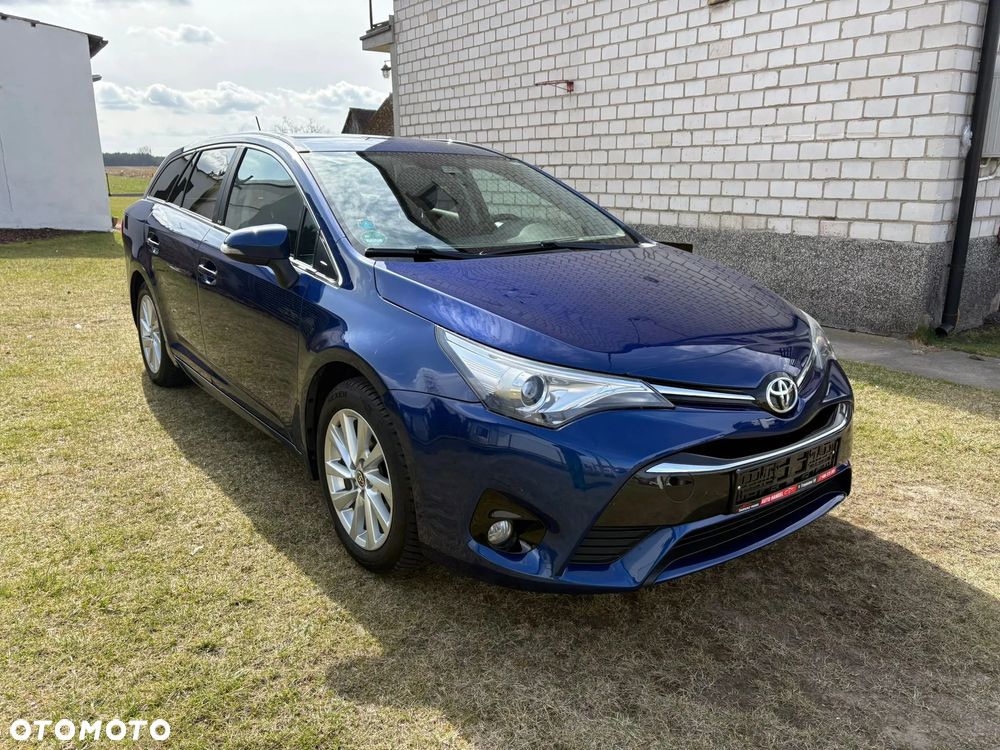 Toyota Avensis Touring Sports 1.8 Edition S+ - 2
