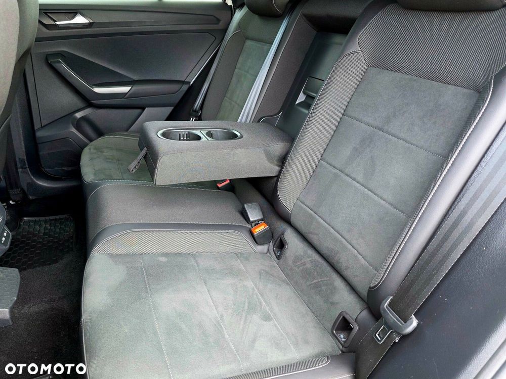 Volkswagen T-Roc 1.5 TSI Style DSG - 24