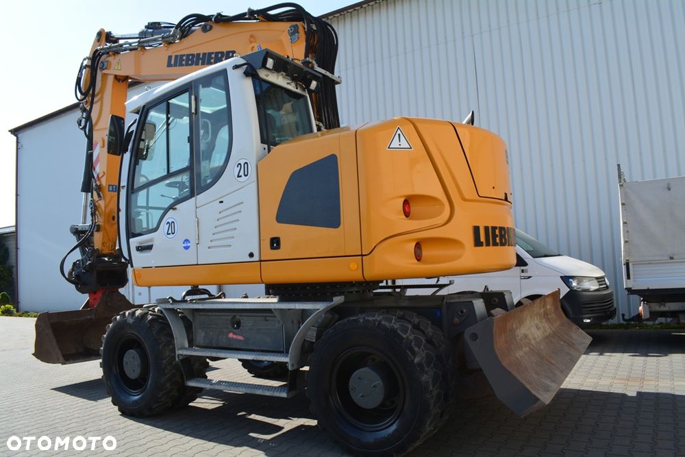 Liebherr A 918 Compact / STAN PERFEKT / 18T / JAK NOWA / Ramie 3x łamane - 9