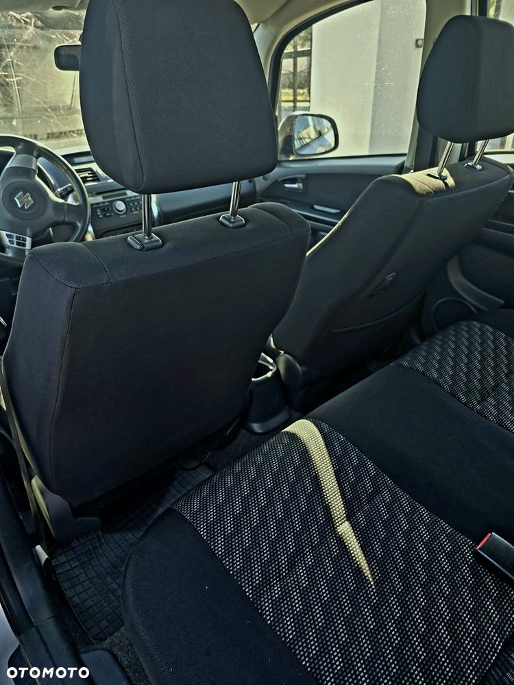 Suzuki SX4 1.6 GLX / Comfort - 4