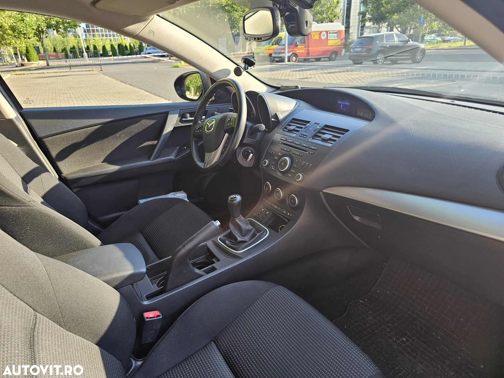 Mazda 3 1.6i TX - 12