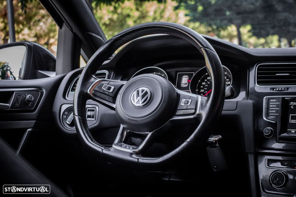 VW Golf 2.0 TSi GTi DSG - 36