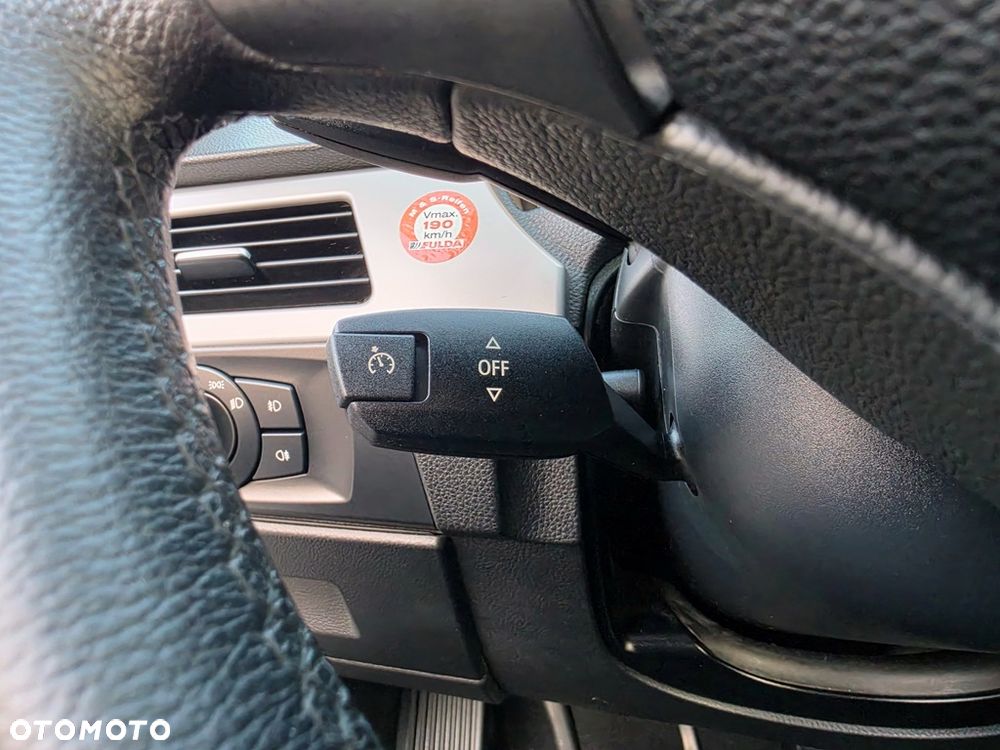 BMW Seria 3 - 38