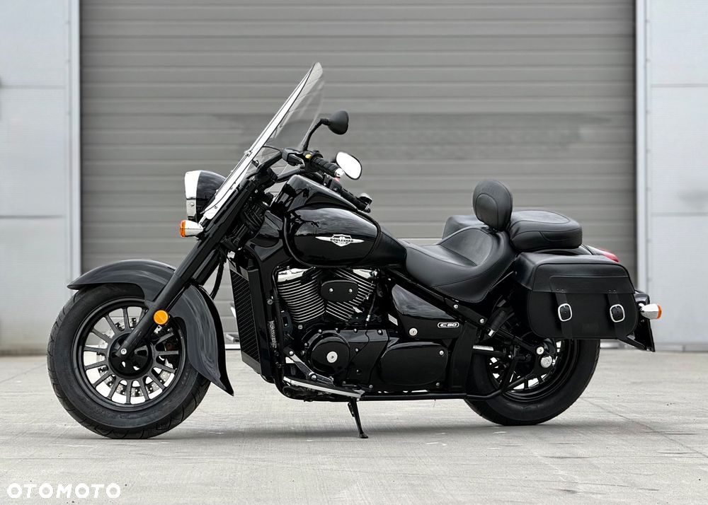 Suzuki VL 800 Volusia - Boulevard C50 - 3