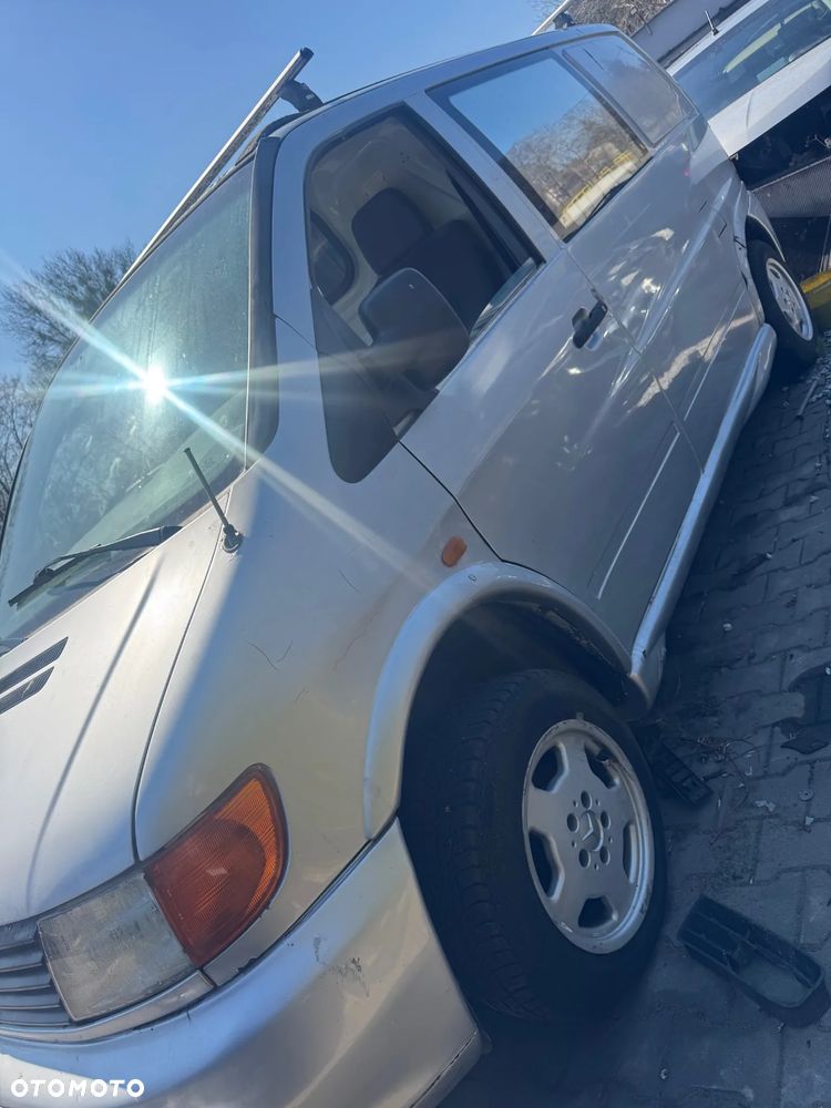 Mercedes Vito na części - 2