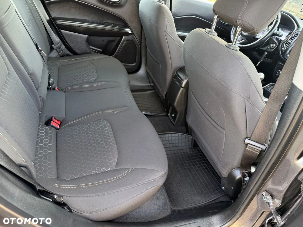Jeep Compass 1.4 MultiAir Limited - 16