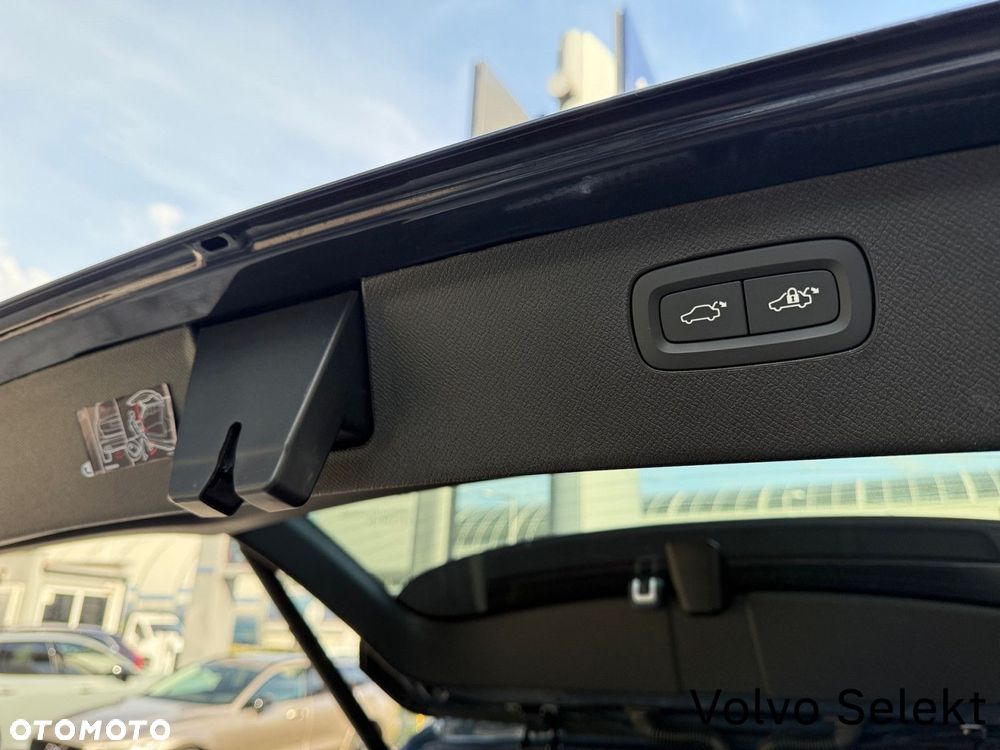 Volvo XC 90 - 33