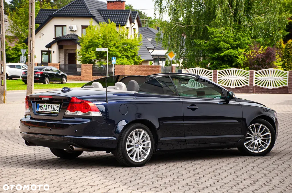 Volvo C70 2.4D5 Summum - 3