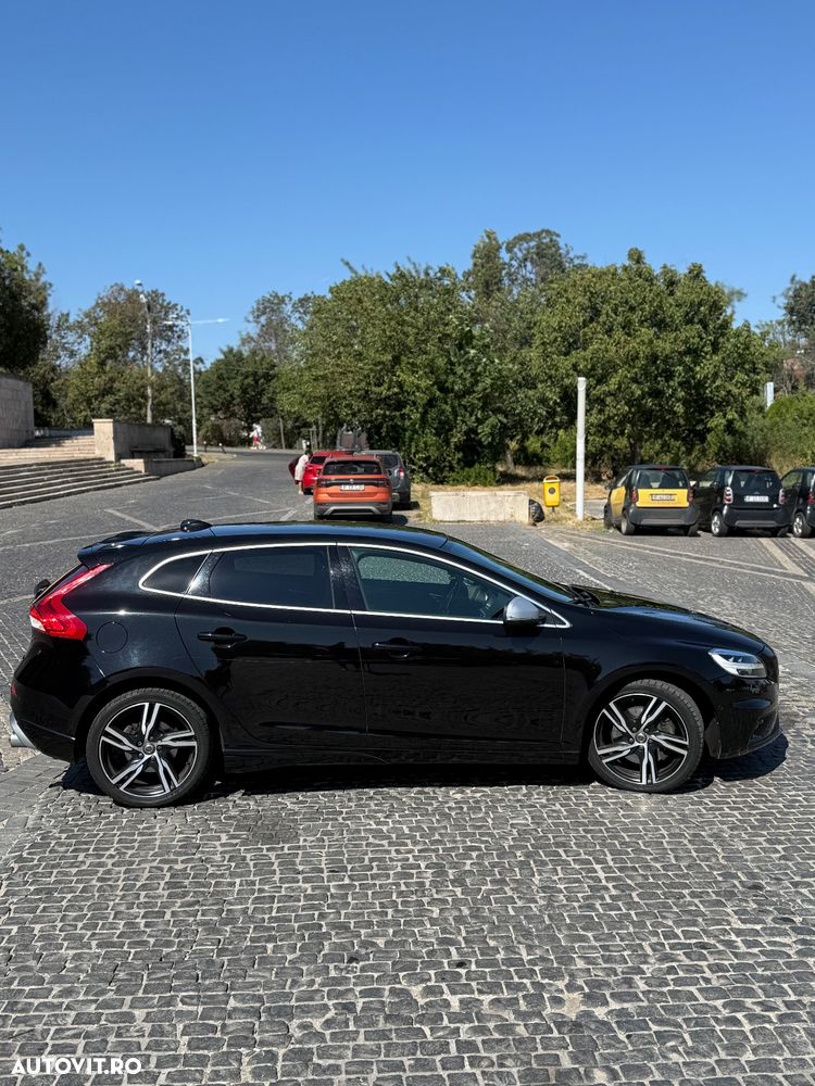 Volvo V40 D3 Geartronic RDesign - 9