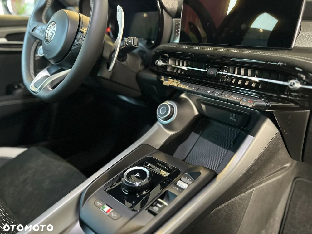 Alfa Romeo Tonale 1.5 T4 GSE mHEV Sport Speciale DCT - 9