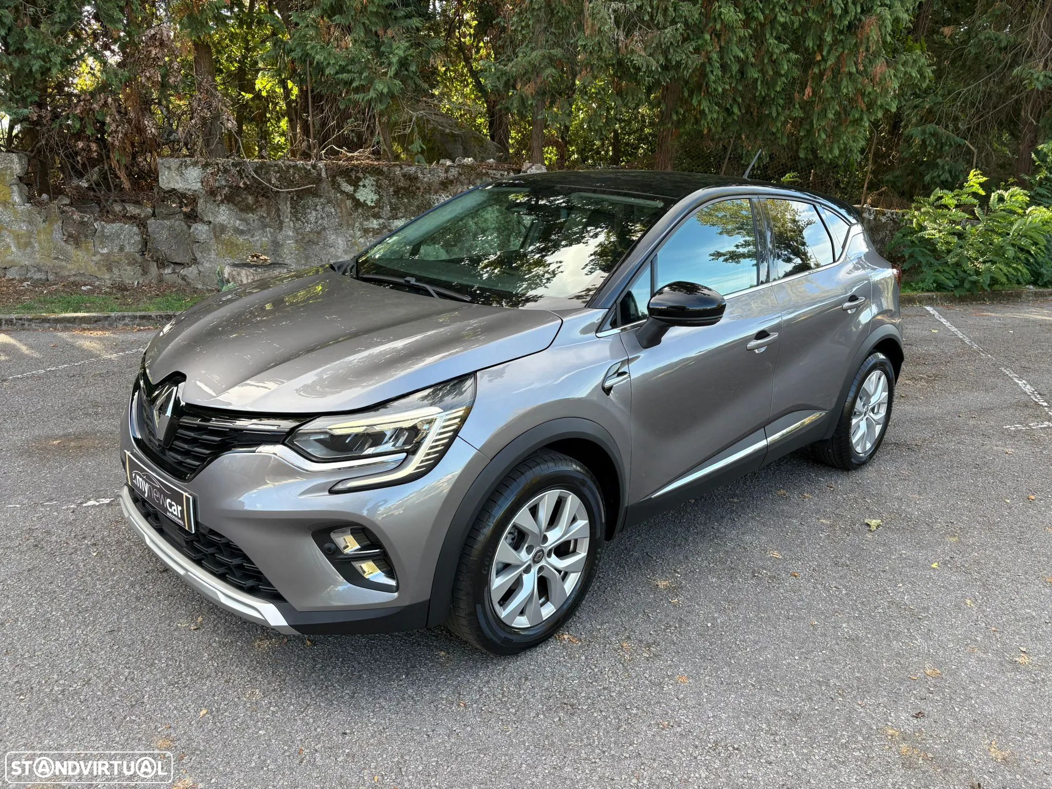 Renault Captur 1.0 TCe Exclusive - 1