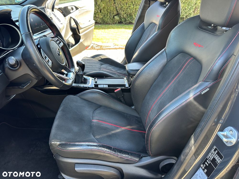 Kia ProCeed 1.6 T-GDI GT - 22