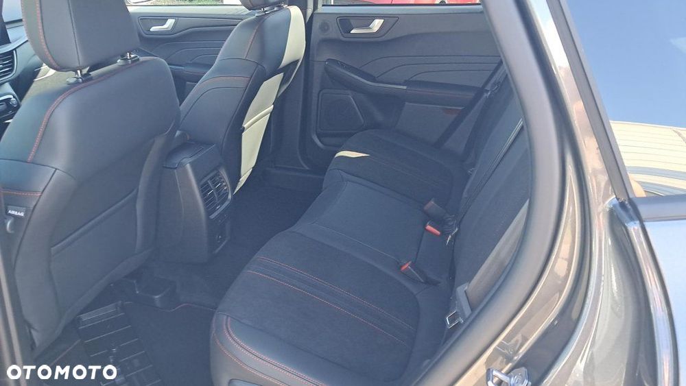 Ford Kuga - 11