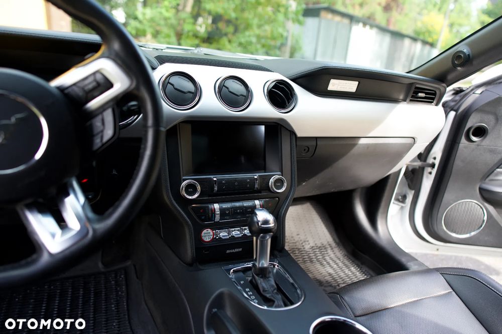 Ford Mustang 2.3 EcoBoost - 26