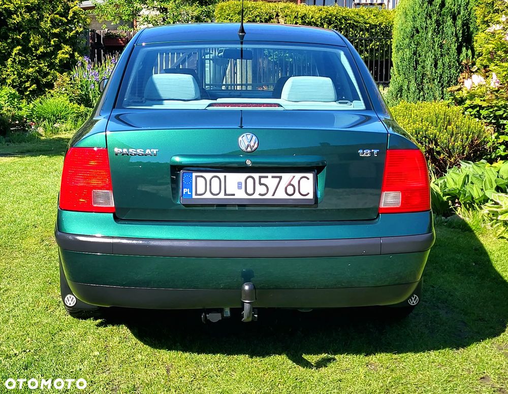 Volkswagen Passat 1.8T Basis Tiptr - 6