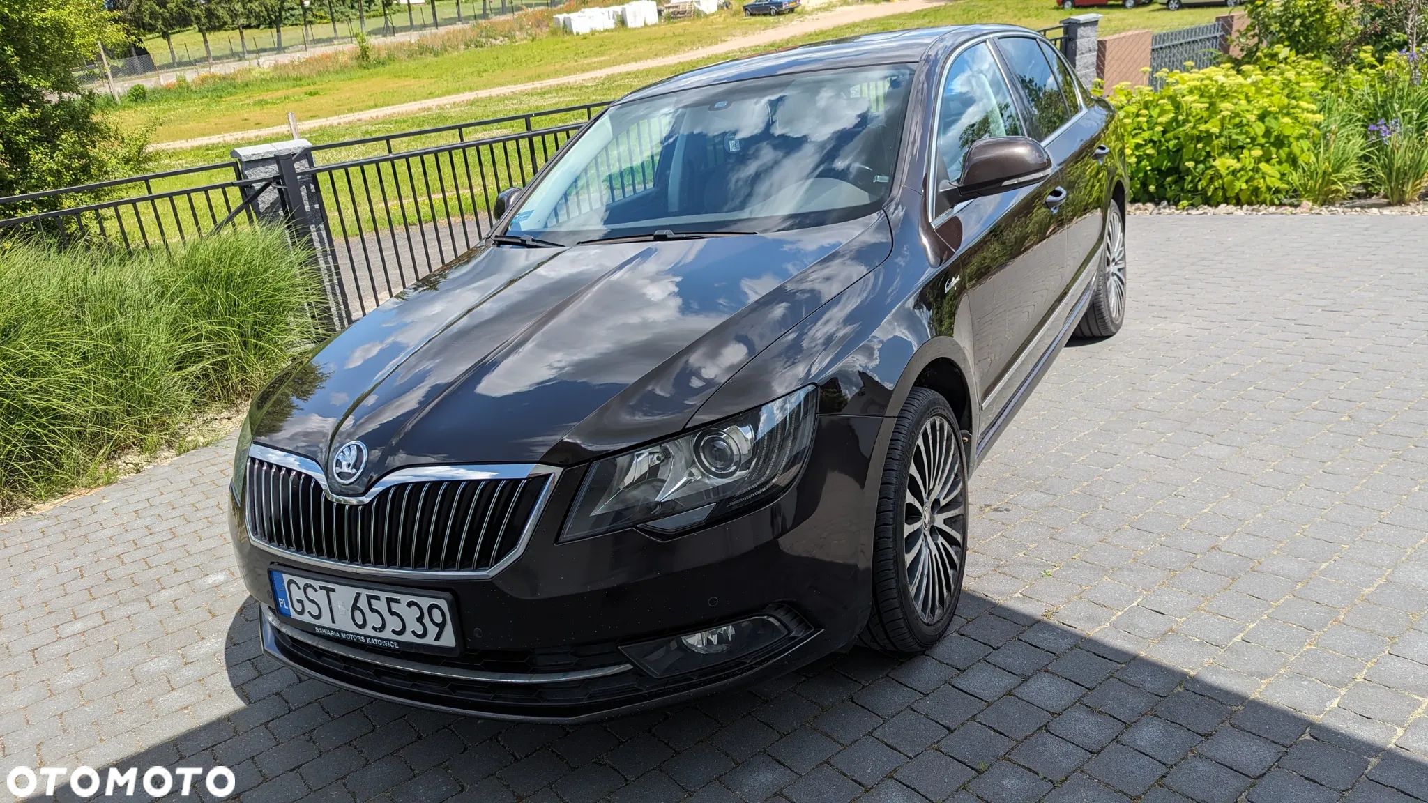 Skoda Superb 2.0 TDI 4x4 L&K DSG - 1
