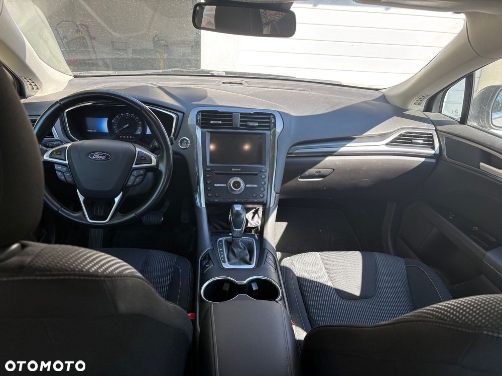 Ford Mondeo 2.0 Hybrid Titanium - 9