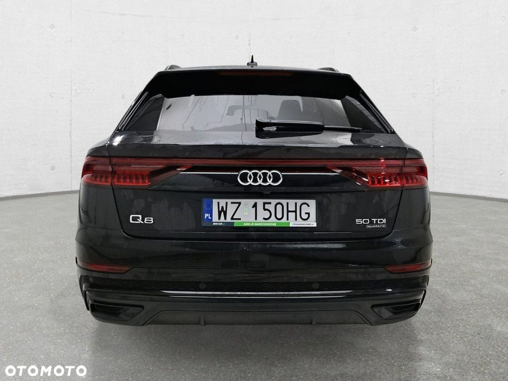 Audi Q8 - 6