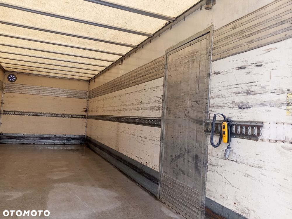 Renault D12 EURO6 ŁADOWNOŚĆ TON/ WINDA KLAPA - 9