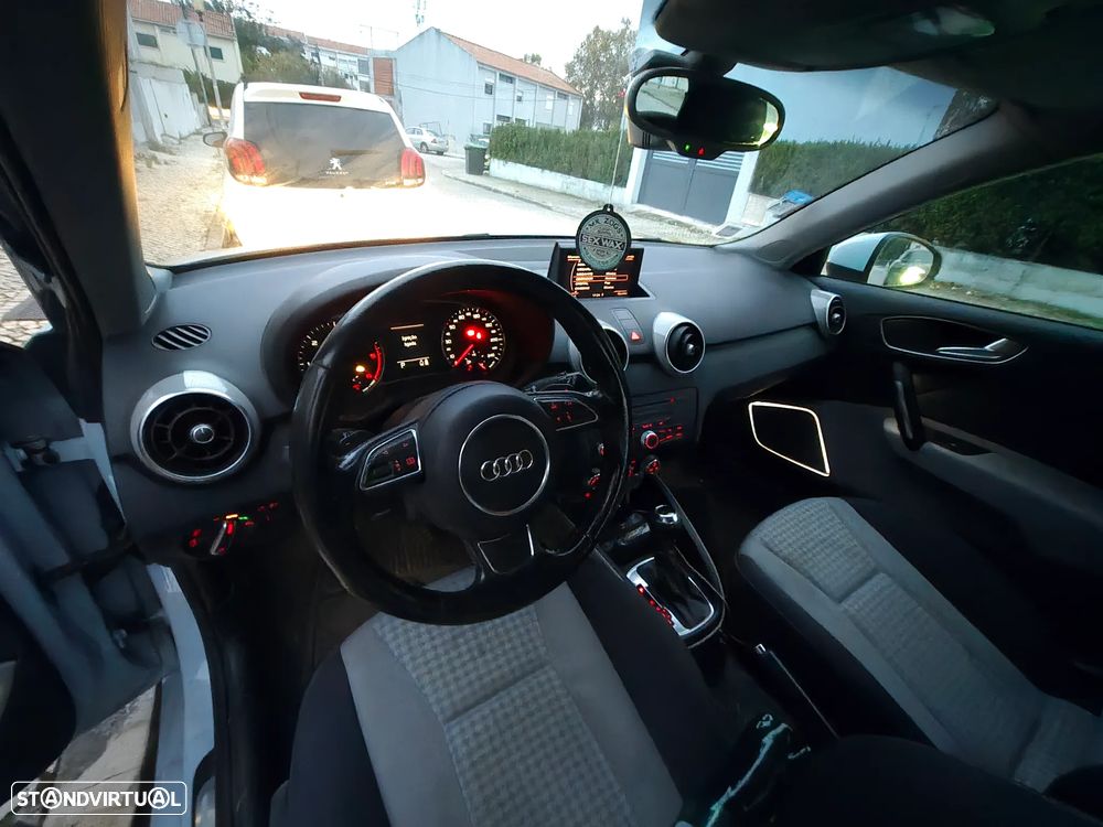 Audi A1 1.6 TDI S tronic S line Sport Pack - 12