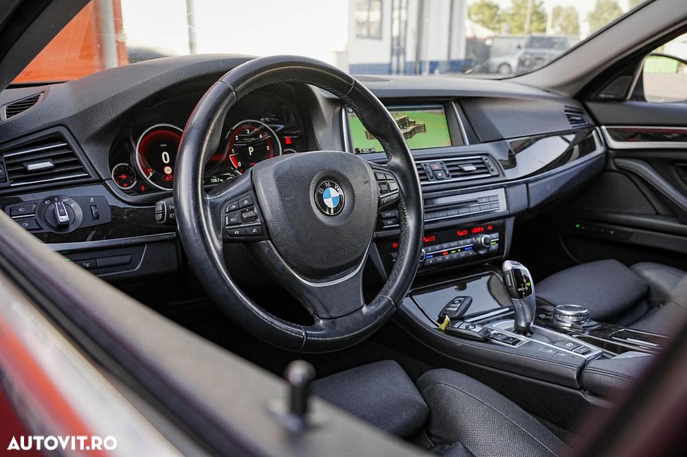 BMW Seria 5 525d xDrive Touring Aut. Luxury Line - 22